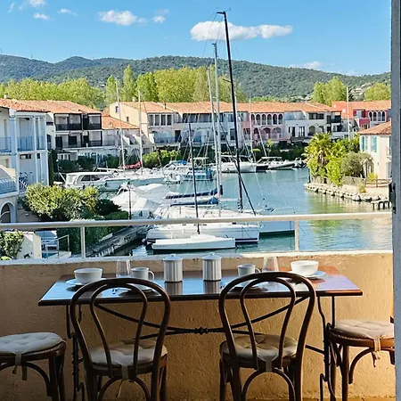 L'echappee Bleue Port-grimaud Apartment *